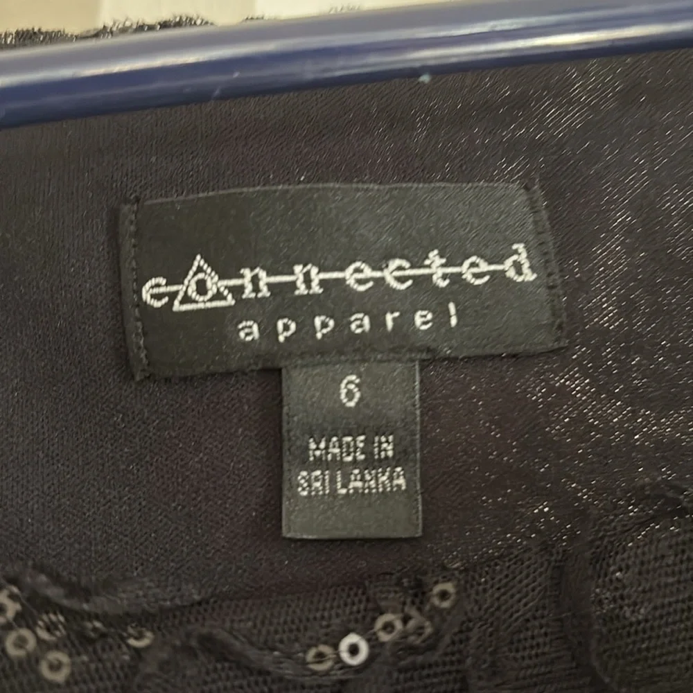 Connected Elegant Black Dress - Picture 6 of 6